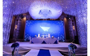 永恒婚礼 3699元=浪漫完美婚礼布置+金牌司仪+跟拍摄影